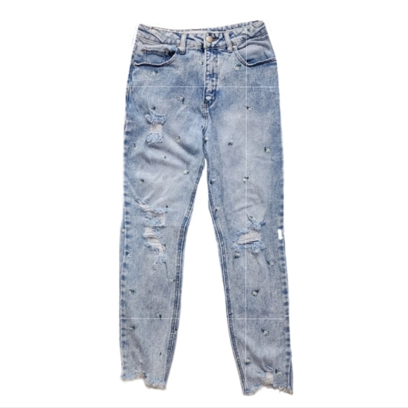 Tinseltown Daisy Embroidered Highrise Mom Jeans Blue Size 7 - Picture 1 of 12